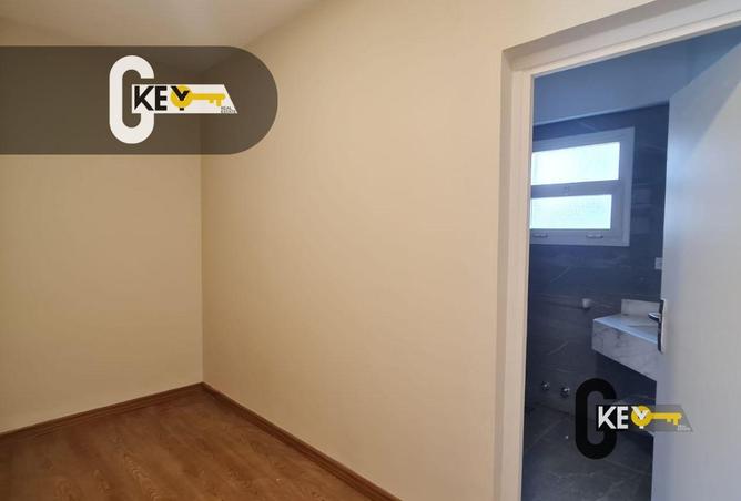75951643 - Property Image 3