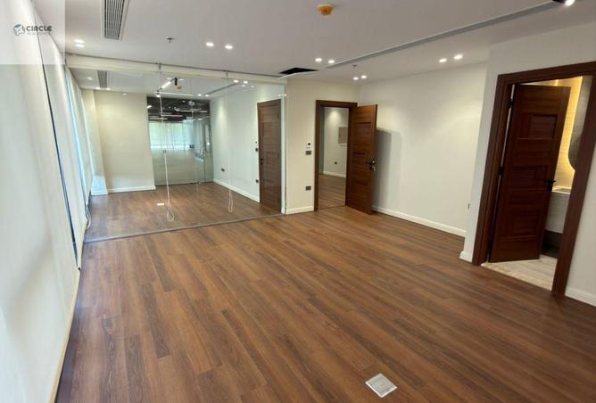 77603034 - Property Image 2