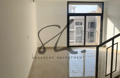 (بنتهاوس  (روف - 3 غرف نوم - 3 حمامات للايجار في فيفث سكوير - التجمع الخامس - مدينة القاهرة الجديدة - القاهرة