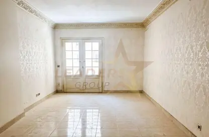 Apartment - 3 Bedrooms - 2 Bathrooms for sale in Mohamed Fawzy Moaz St. - Smouha - Hay Sharq - Alexandria
