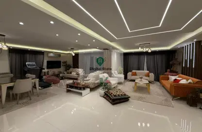Apartment - 3 Bedrooms - 3 Bathrooms for sale in Mohamed Youssef Moussa St. - 1st Zone - Nasr City - Cairo