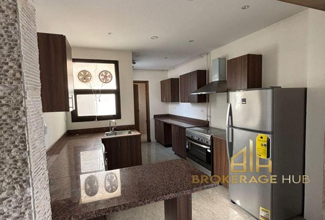 72452607 - Property Image 3
