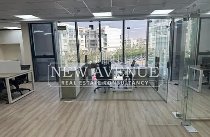 Office Space - 3 Bedrooms for sale in Hyde Park Business District Mall - South Teseen St. - The 5th Settlement - New Cairo City - Cairo