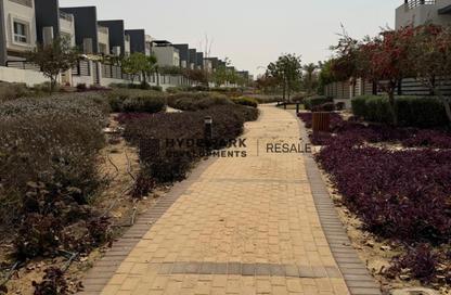 Townhouse - 4 Bedrooms - 4 Bathrooms for sale in Cluster 18 - Hyde Park - New Cairo City - Cairo