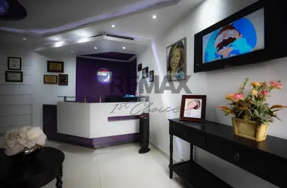 عيادة - 2 غرف نوم - 1 حمام للبيع في ارض الجولف - مصر الجديدة - القاهرة