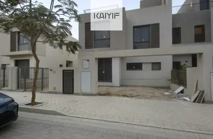 Townhouse - 4 Bedrooms - 5 Bathrooms for sale in Sodic East - 6th District - New Heliopolis - Cairo