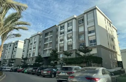 Apartment - 2 Bedrooms - 3 Bathrooms for sale in Hyde Park - New Cairo City - Cairo