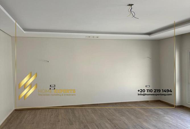 52453308 - Property Image 3