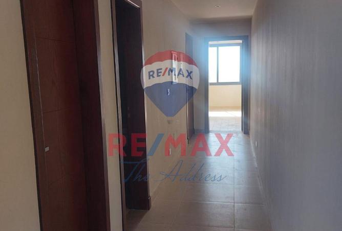 74318740 - Property Image 3