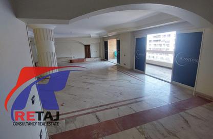Apartment - 4 Bedrooms - 3 Bathrooms for rent in Abbas Al Akkad St. - 1st Zone - Nasr City - Cairo Apartment - 4 Bedrooms - 3 Bathrooms for rent in Abbas Al Akkad St. - 1st Zone - Nasr City - Cairo