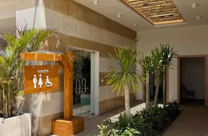 شاليه - 2 غرف نوم - 2 حمامات للبيع في سيشور - راس الحكمة - الساحل الشمالي شاليه - 2 غرف نوم - 2 حمامات للبيع في سيشور - راس الحكمة - الساحل الشمالي