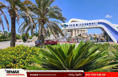 فيلا - 6 غرف نوم - 5 حمامات للبيع في اليكس ويست - كمبوندات الاسكندرية - الاسكندرية