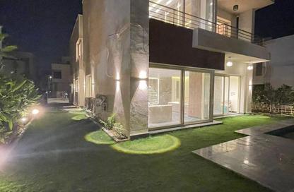 Villa - 5 Bedrooms - 5 Bathrooms for sale in The Crown - Cairo Alexandria Desert Road - 6 October City - Giza