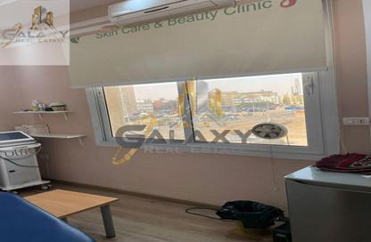 Clinic - Studio - 1 Bathroom for sale in V90 - North Teseen St. - The 5th Settlement - New Cairo City - Cairo