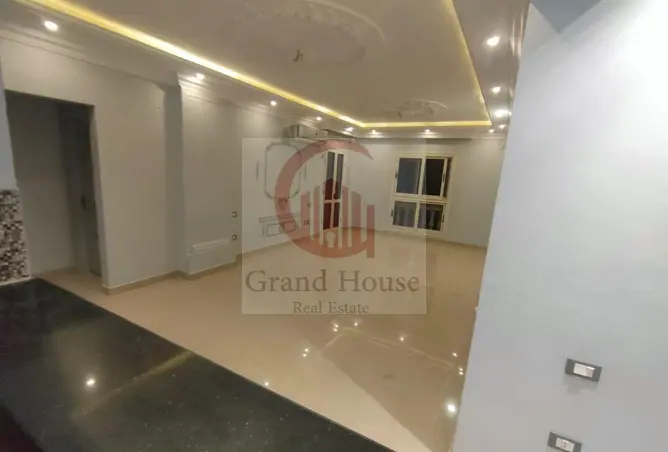 102633192 - Property Image 2