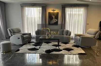 فيلا - 4 غرف نوم - 4 حمامات للايجار في كايرو فيستيفال سيتى - المستثمرين الشمالية - مدينة القاهرة الجديدة - القاهرة