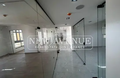 مساحات مكتبية - 3 غرف نوم - 2 حمامات للبيع في شارع عبد الحميد بدوي - شيراتون المطار - النزهة - القاهرة