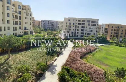 (بنتهاوس  (روف - 4 غرف نوم - 4 حمامات للبيع في أو ويست - كمبوندات 6 أكتوبر - مدينة 6 أكتوبر - الجيزة