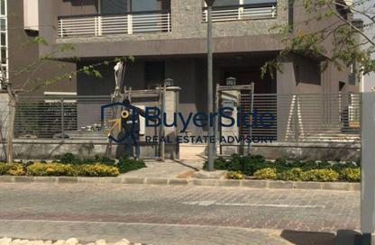 Villa - 4 Bedrooms - 5 Bathrooms for sale in New Giza - Cairo Alexandria Desert Road - 6 October City - Giza