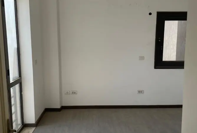 110190010 - Property Image 2