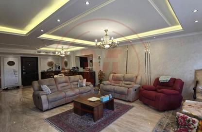 Apartment - 4 Bedrooms - 3 Bathrooms for sale in Mohamed Bahaa Al Din Al Ghouri St. - Smouha - Hay Sharq - Alexandria