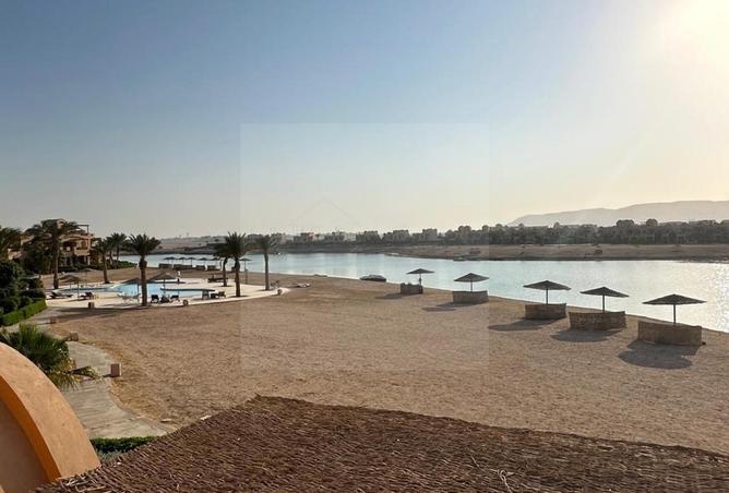 تاون هاوس بـ٣ غرف نوم في West Gulf، صورة ٣ من ٣