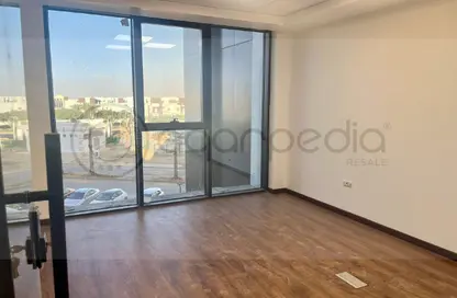 مساحات مكتبية - 2 غرف نوم - 2 حمامات للايجار في مول هايد بارك بيزنس - شارع التسعين الجنوبي - التجمع الخامس - مدينة القاهرة الجديدة - القاهرة