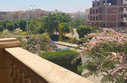 Roof - 1 Bedroom - 1 Bathroom for sale in Musab Bin Omair St. - Area E - Ganoob El Acadimia - New Cairo City - Cairo