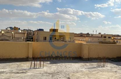 Roof - 1 Bedroom - 1 Bathroom for sale in Musab Bin Omair St. - Area E - Ganoob El Acadimia - New Cairo City - Cairo