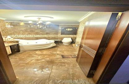 Apartment - 4 Bedrooms - 3 Bathrooms for sale in Al Arqam Ibn Abi Al Arqam St. - El Mearag City - Zahraa El Maadi - Hay El Maadi - Cairo