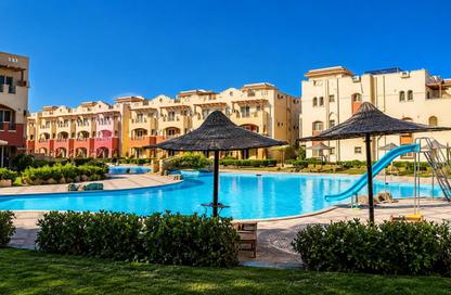 Chalet - 3 Bedrooms - 3 Bathrooms for sale in Lasirena Palm Beach - Al Ain Al Sokhna - Suez