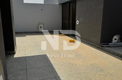 (بنتهاوس  (روف - 3 غرف نوم - 4 حمامات للبيع في باتيو كازا - الباتيو - كمبوندات الشروق - مدينة الشروق - القاهرة