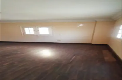 شقة - 3 غرف نوم - 2 حمامات للايجار في الحي الثالث - مدينة 6 أكتوبر - الجيزة شقة - 3 غرف نوم - 2 حمامات للايجار في الحي الثالث - مدينة 6 أكتوبر - الجيزة