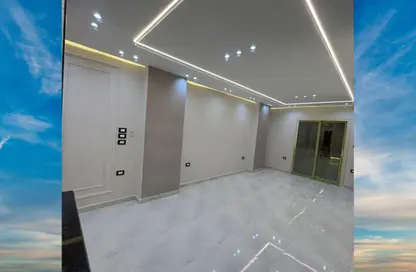 Apartment - 3 Bedrooms - 2 Bathrooms for sale in Gate 4 - Mena - Hadayek El Ahram - Giza