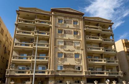 Apartment - 3 Bedrooms - 3 Bathrooms for sale in North Lotus - El Lotus - New Cairo City - Cairo