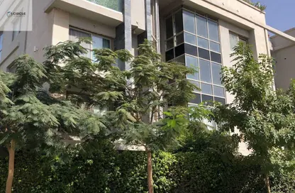 Apartment - 3 Bedrooms - 3 Bathrooms for sale in Galleria Moon Valley - South Investors Area - New Cairo City - Cairo