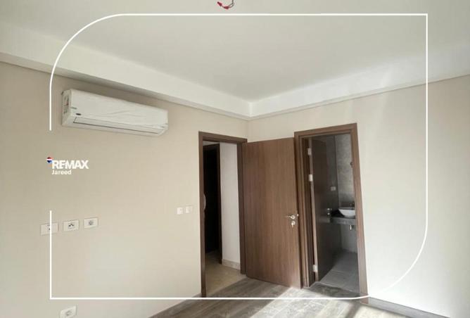 101788398 - Property Image 3