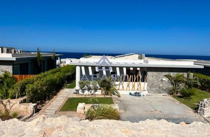 Villa - 4 - 4 for sale in Beit Al Bahr - Sidi Heneish - North Coast