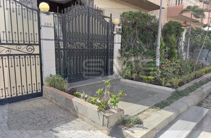 Apartment - 3 Bedrooms - 2 Bathrooms for rent in Galleria Moon Valley - South Investors Area - New Cairo City - Cairo Apartment - 3 Bedrooms - 2 Bathrooms for rent in Galleria Moon Valley - South Investors Area - New Cairo City - Cairo