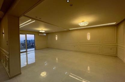 Apartment - 2 Bedrooms - 2 Bathrooms for rent in Garden Residence - Hyde Park - New Cairo City - Cairo