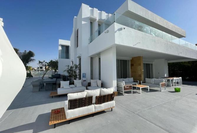 57232809 - Property Image 2