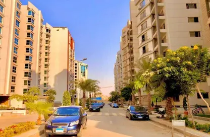 Apartment - 3 Bedrooms - 3 Bathrooms for sale in Bavaria Town - Zahraa El Maadi - Hay El Maadi - Cairo