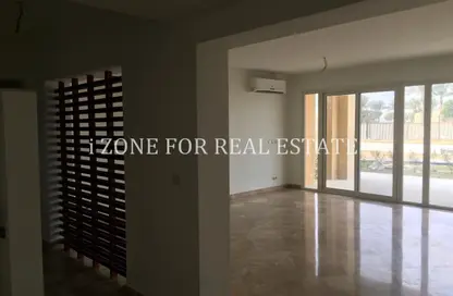 Duplex - 3 Bedrooms - 4 Bathrooms for rent in Uptown Cairo - Mokattam - Cairo