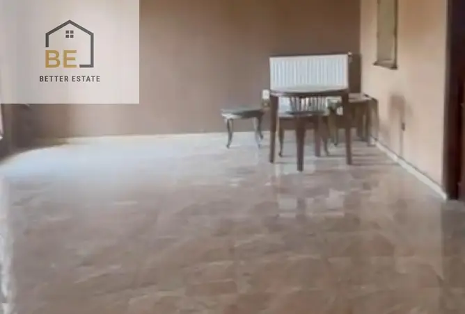 83128009 - Property Image 2