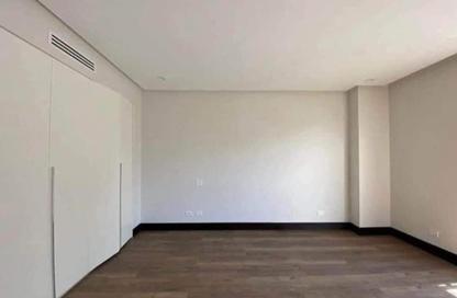 Apartment - 3 Bedrooms - 3 Bathrooms for sale in Village West - Sheikh Zayed Compounds - Sheikh Zayed City - Giza
