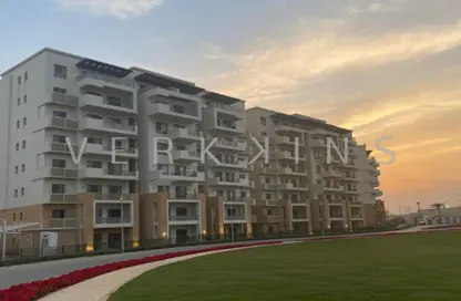 Apartment - 3 Bedrooms - 3 Bathrooms for sale in Fountain Side - Uptown Cairo - Mokattam - Cairo