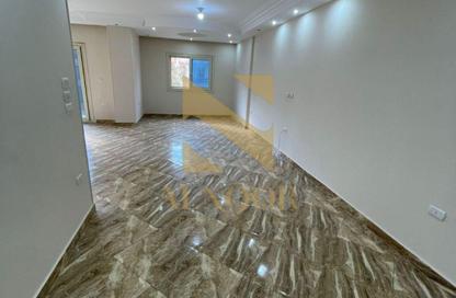 Apartment - 3 Bedrooms - 2 Bathrooms for rent in Street 31 - 11th District - Sheikh Zayed City - Giza