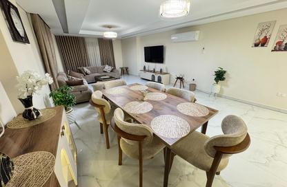 شقة - 3 - 3 للإيجار في شارع عدن - المهندسين - الجيزة شقة - 3 - 3 للإيجار في شارع عدن - المهندسين - الجيزة