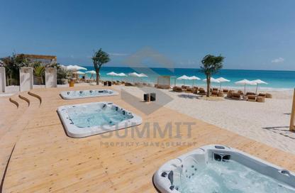 Chalet - 2 Bedrooms - 2 Bathrooms for sale in Seashore - Ras Al Hekma - North Coast