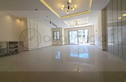 شقة - 3 غرف نوم - 3 حمامات للبيع في كمبوند فيلدج جاردن القطامية - كمبوندات التجمع الخامس - التجمع الخامس - مدينة القاهرة الجديدة - القاهرة